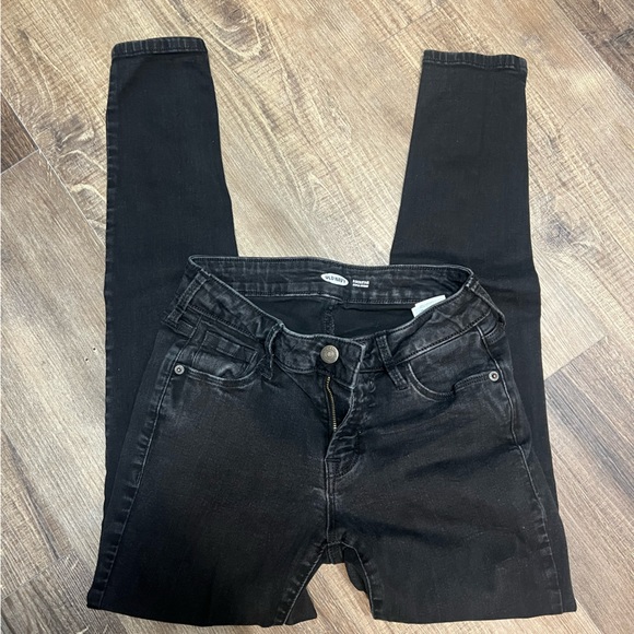 Old navy rockstar skinny jeans - Picture 2 of 4